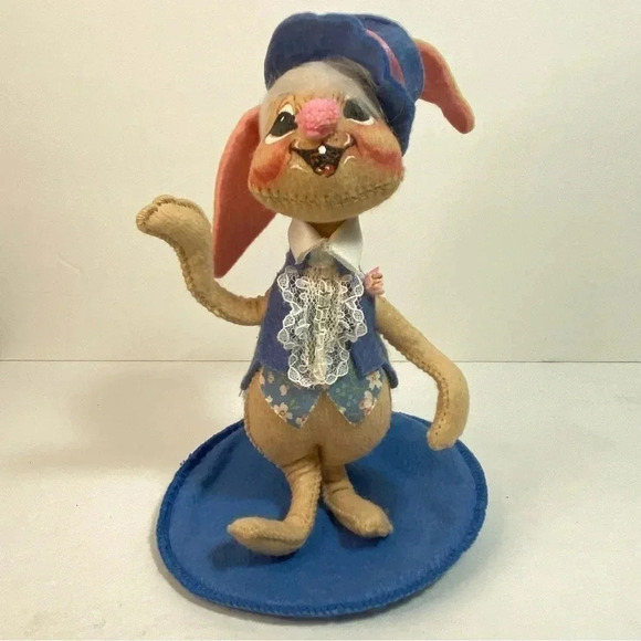 Annalee 1988 Boy Mobilitee Bunny On Stand Poseable Dapper Happy Easter Parade 8” - Picture 8 of 14